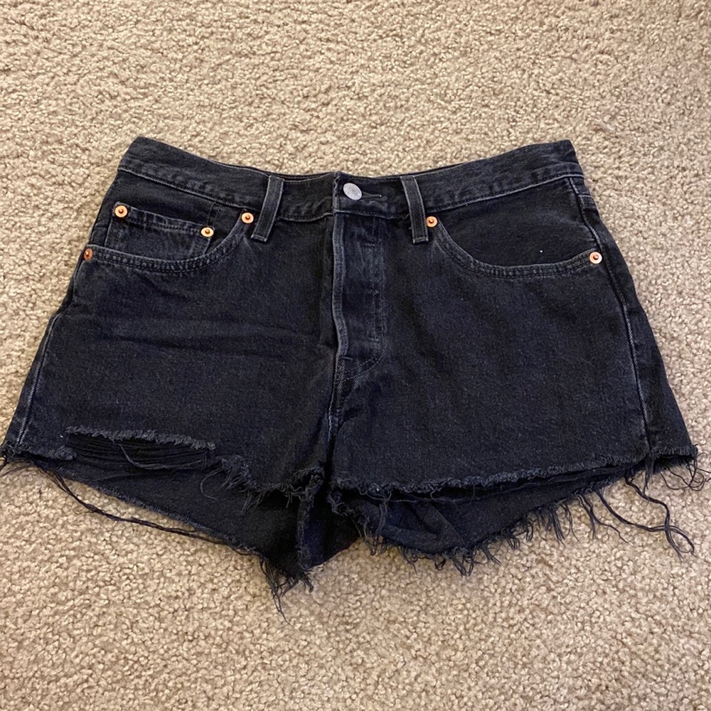 Levi’s 501 Black Shorts Size 28
